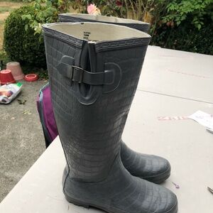 Cloud Walkers Raina Men’s Gray Crocodile Pattern Rain Boots Size 10